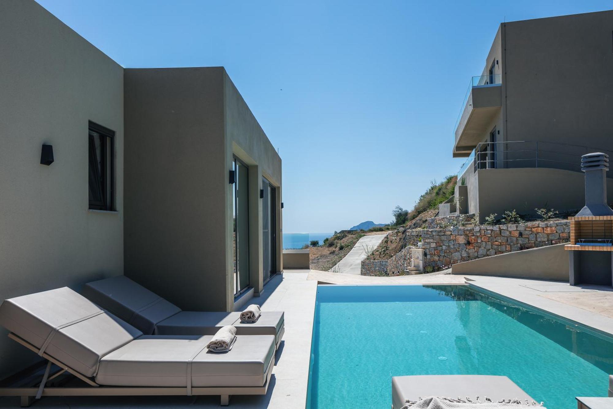 Sigma Villa, Private Swimming Pool Garden, Panoramic Sunset Villa Réthymnon